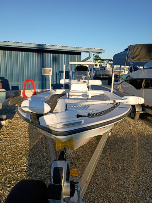 2003 Used Hewes Redfisher 21 Boat - Image 5
