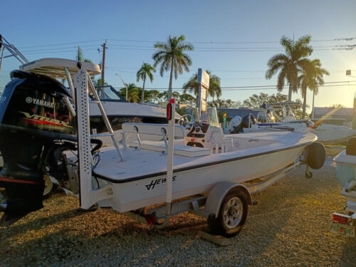 2003 Used Hewes Redfisher 21 Boat - Image 2