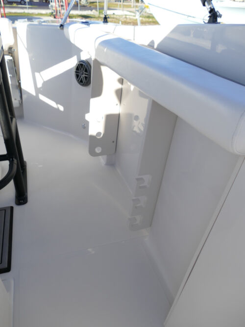 2024 Starcraft SVX 231 CC OB Center Console Boat 78k