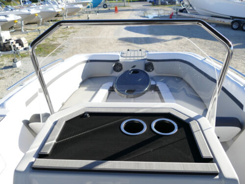 2024 Starcraft SVX 231 CC OB Center Console Boat 78k