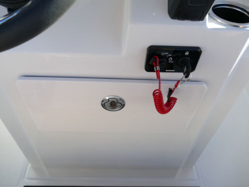 2024 Starcraft SVX 231 CC OB Center Console Boat 78k