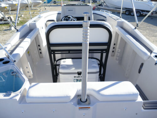 2024 Starcraft SVX 231 CC OB Center Console Boat 78k