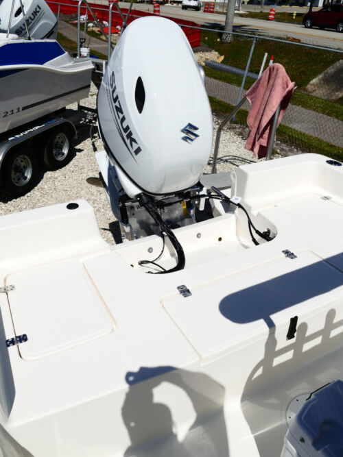 2025 Bulls Bay 2000 CC Center Console Boat 57B