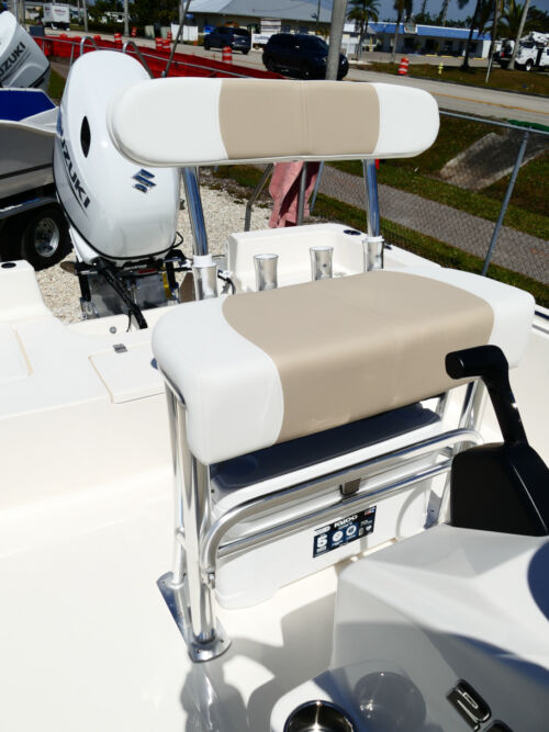 2025 Bulls Bay 2000 CC Center Console Boat 57B