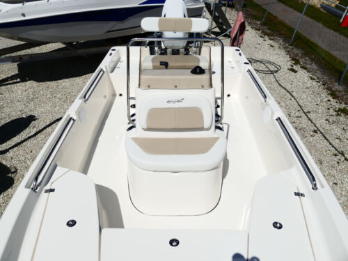 2025 Bulls Bay 2000 CC Center Console Boat 57B