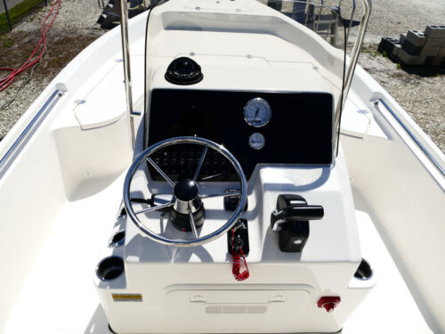 2025 Bulls Bay 2000 CC Center Console Boat 57B