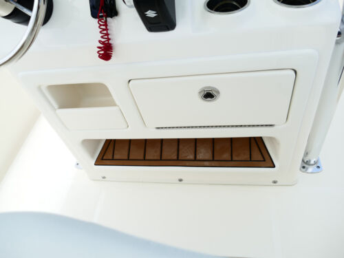 2026 Bulls Bay 230 CC Center Console Boat 17F