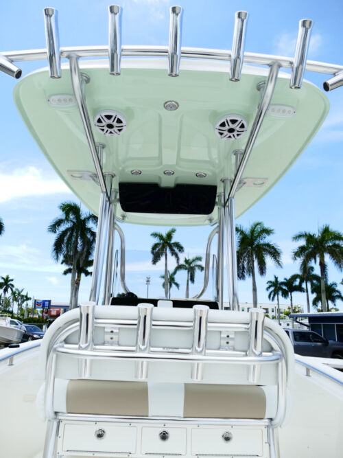 2026 Bulls Bay 230 CC Center Console Boat 17F