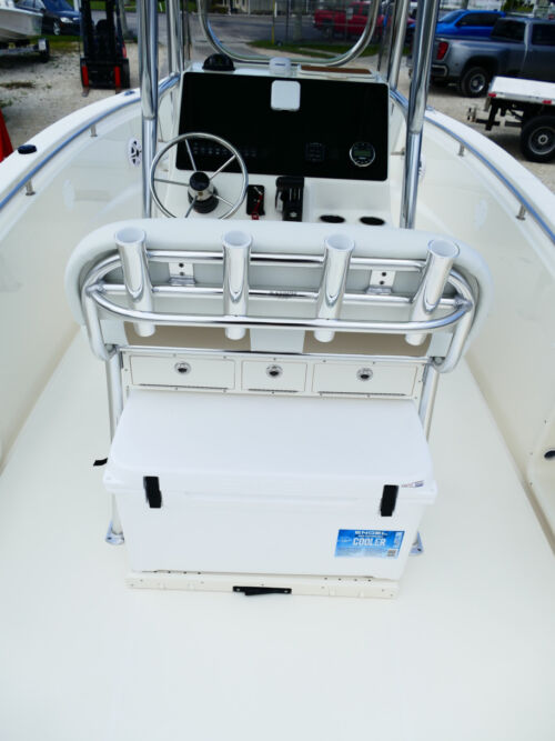 2026 Bulls Bay 230 CC Center Console Boat 17F