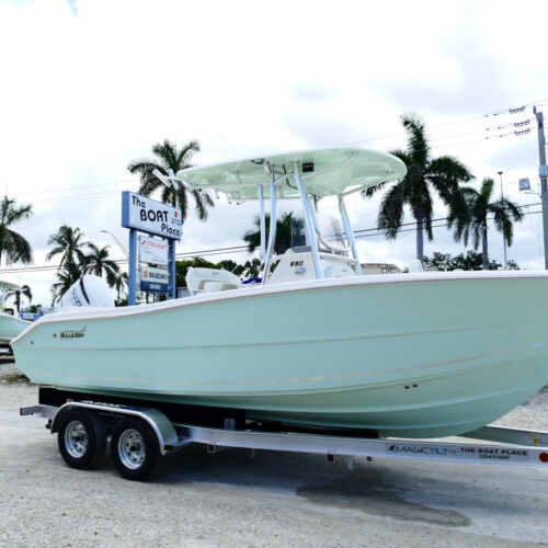 2026 Bulls Bay 230 CC Center Console Boat 17F