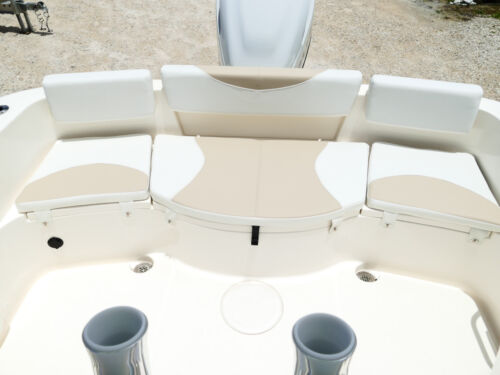 2026 Bulls Bay 230 CC Center Console Boat 17F