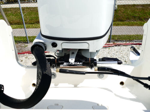 2026 Bulls Bay 2400 CC Center Console Boat 44J