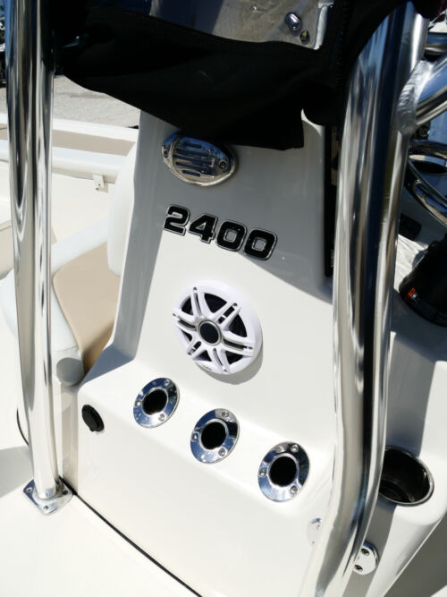 2026 Bulls Bay 2400 CC Center Console Boat 44J