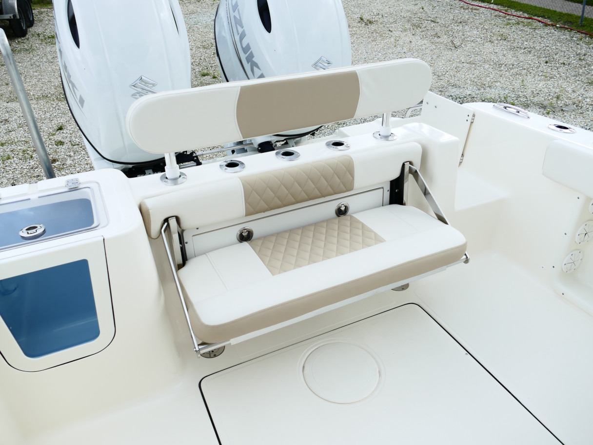 2026 Bulls Bay 255CC 255 CC Center Console Boat Default Product Photo 01G