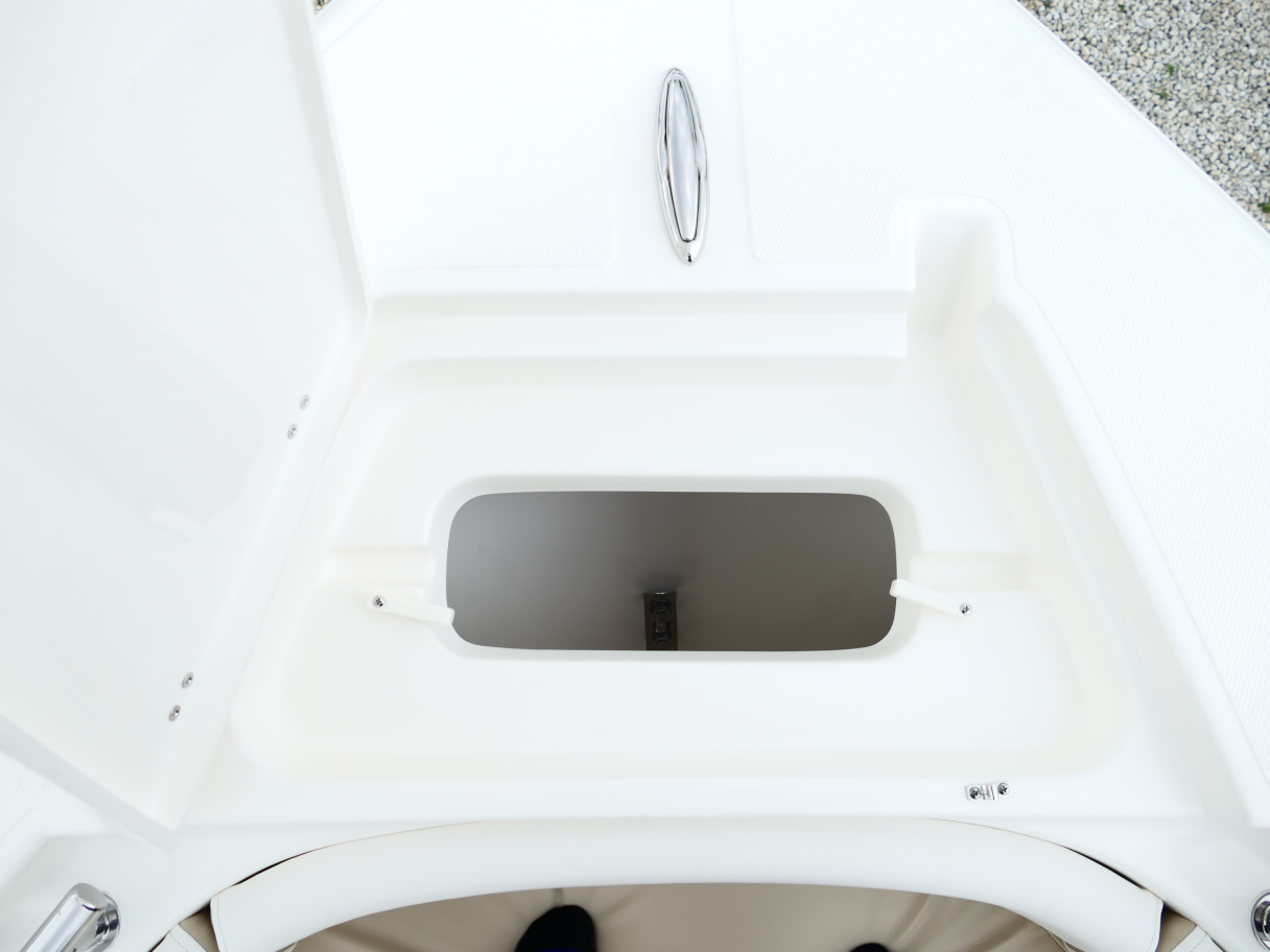 2026 Bulls Bay 255CC 255 CC Center Console Boat Default Product Photo 01G