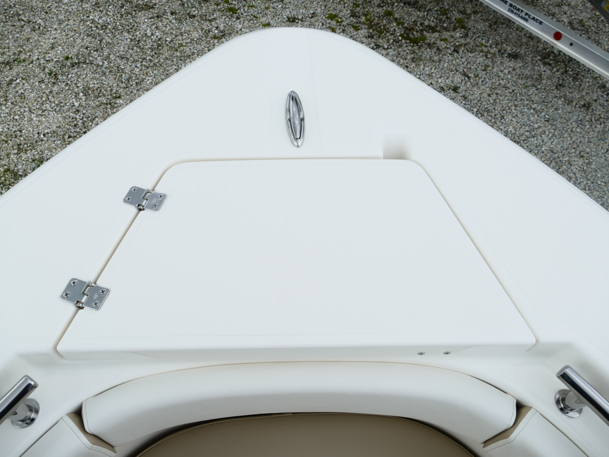 2026 Bulls Bay 255CC 255 CC Center Console Boat Default Product Photo 01G