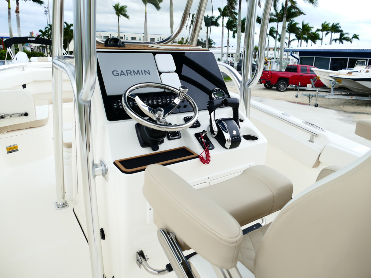 2026 Bulls Bay 255CC 255 CC Center Console Boat Default Product Photo 01G