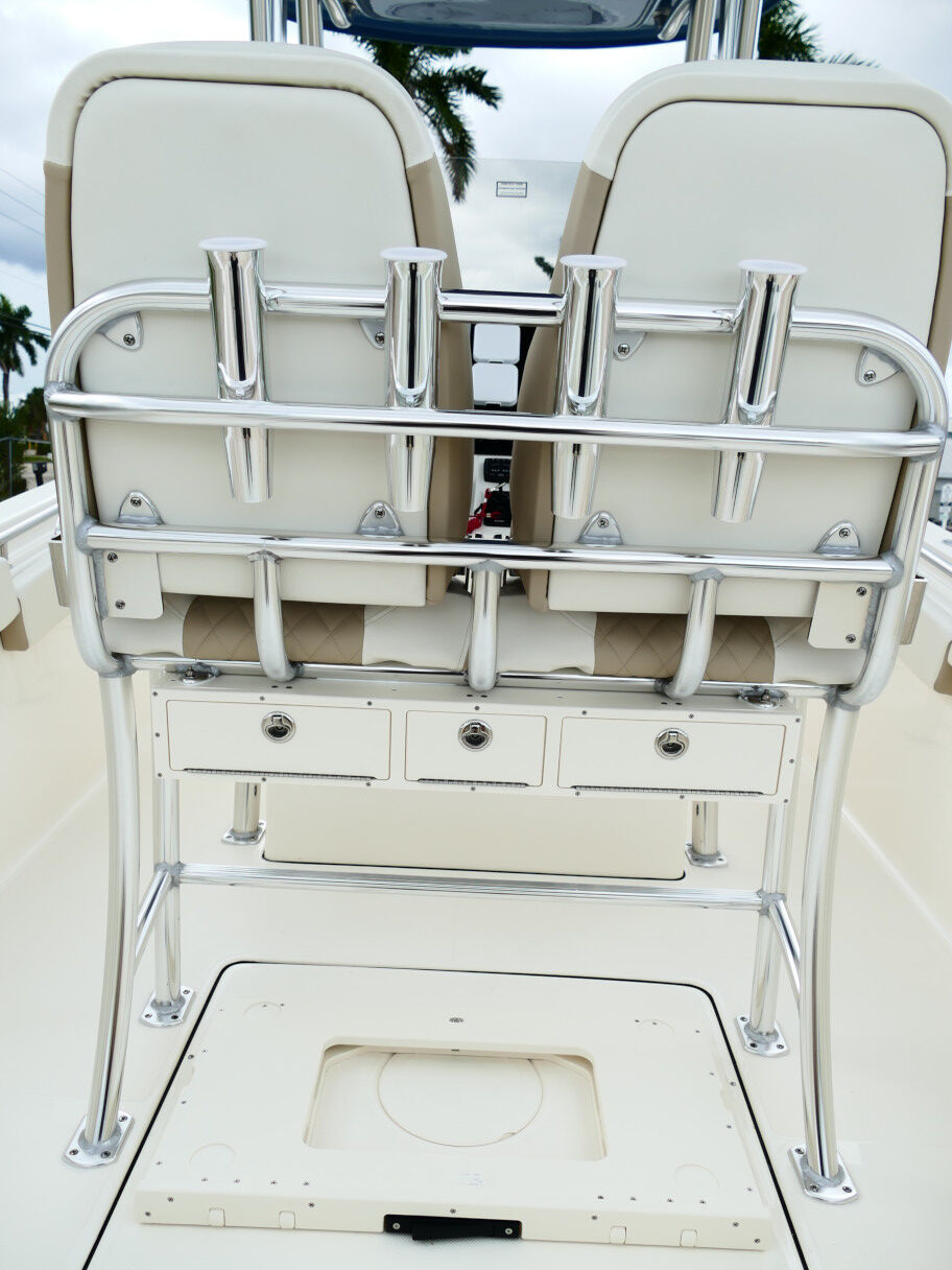 2026 Bulls Bay 255CC 255 CC Center Console Boat Default Product Photo 01G