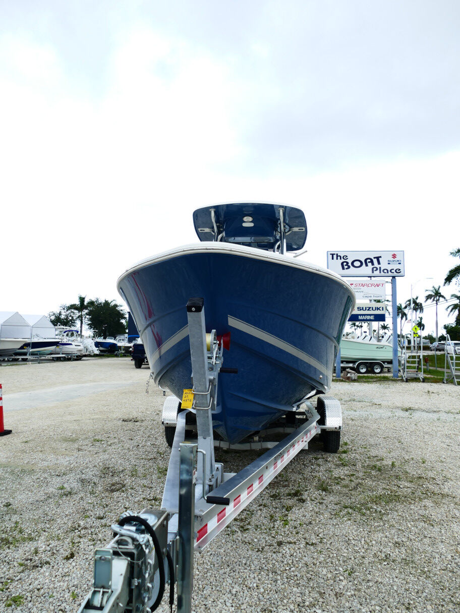 2026 Bulls Bay 255CC 255 CC Center Console Boat Default Product Photo 01G