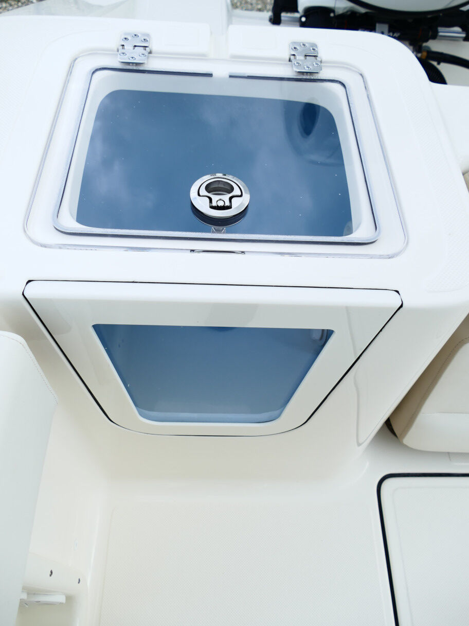 2026 Bulls Bay 255CC 255 CC Center Console Boat Default Product Photo 01G