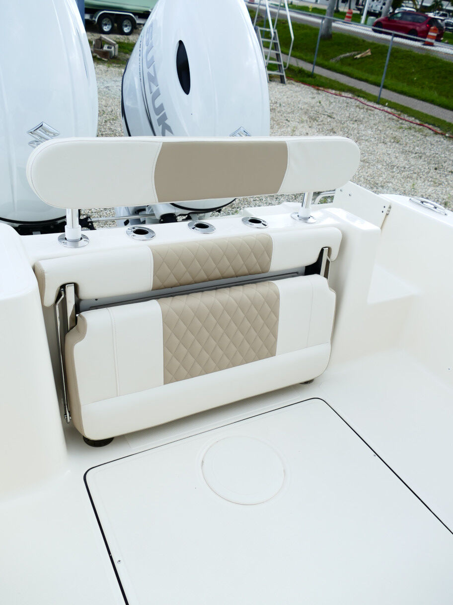 2026 Bulls Bay 255CC 255 CC Center Console Boat Default Product Photo 01G