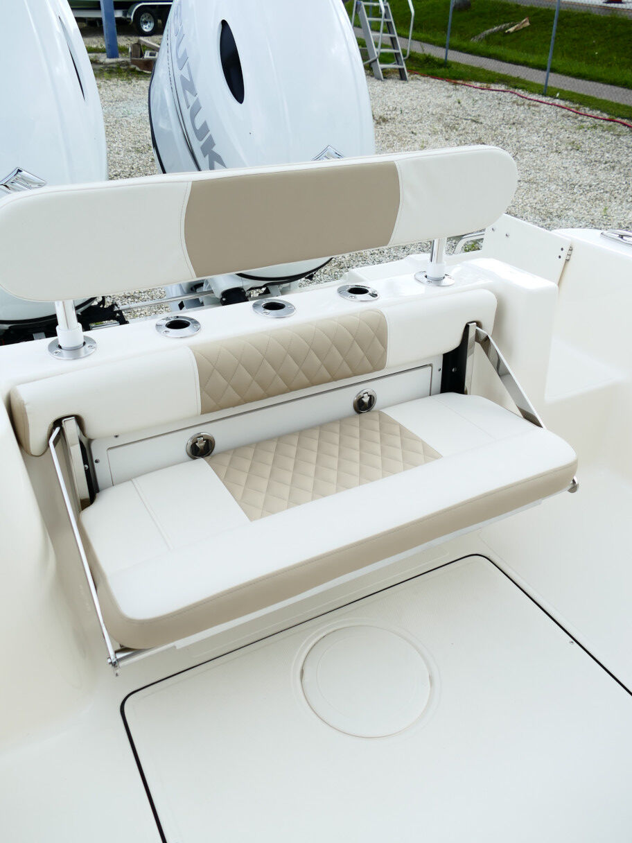 2026 Bulls Bay 255CC 255 CC Center Console Boat Default Product Photo 01G