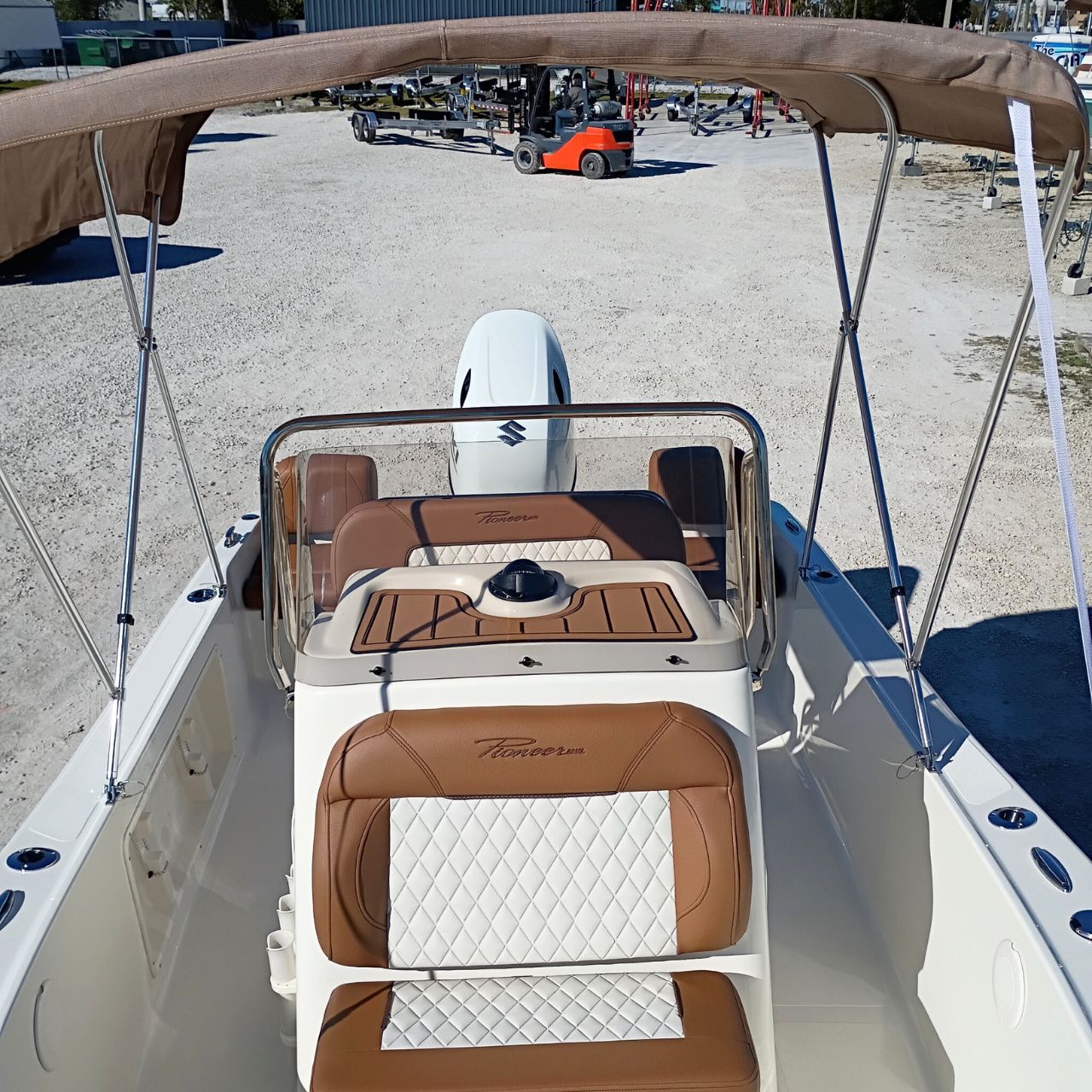 2026 Pioneer 180 Sportfish Steel Blue Bay Boat Product Photo #77A