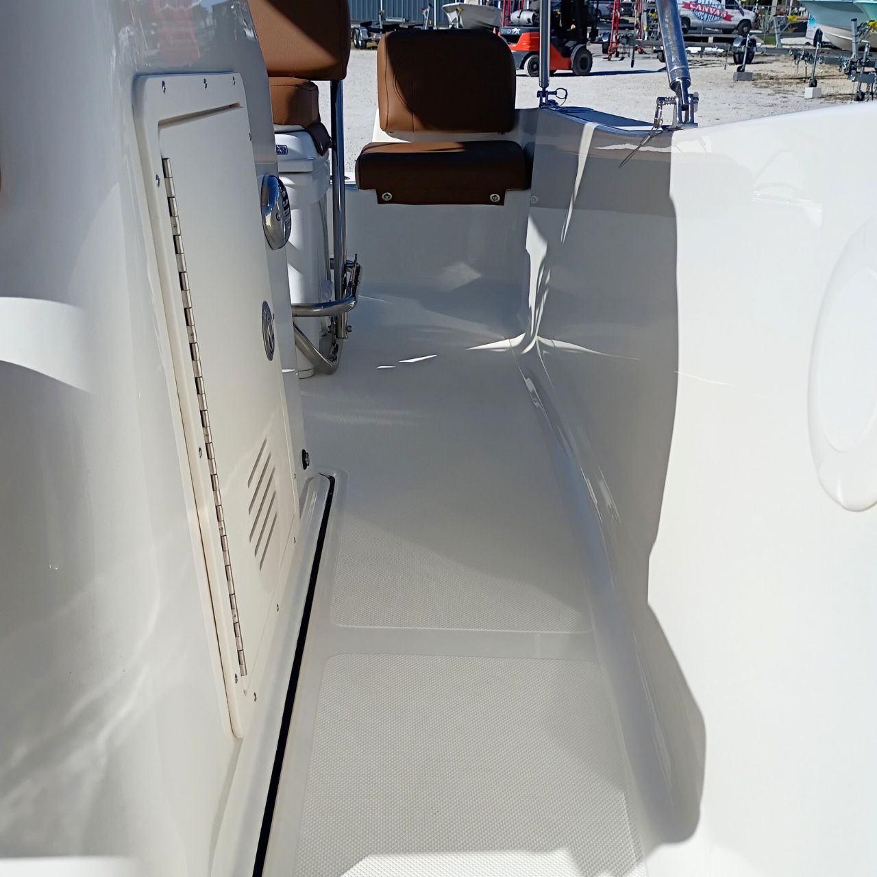 2026 Pioneer 180 Sportfish Steel Blue Bay Boat Product Photo #77A