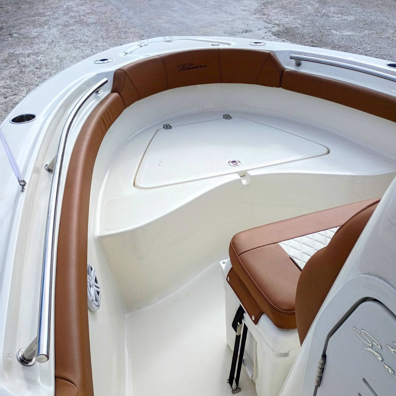 2026 Pioneer 202 Sportfish Bay Boat Product Photos #213A