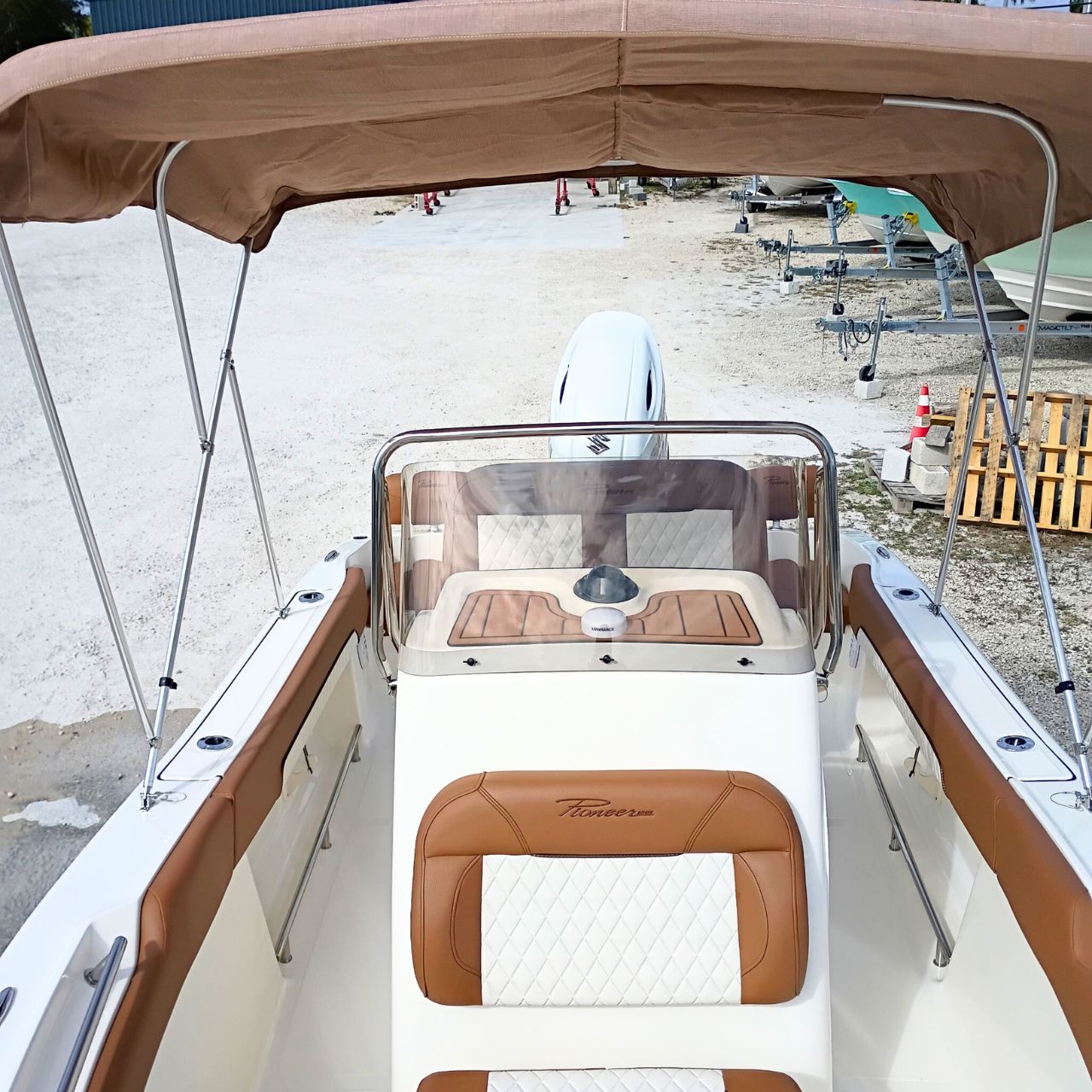 2026 Pioneer 202 Sportfish Bay Boat Product Photos #213A