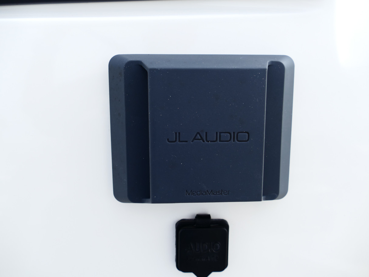 2026 Pioneer 202 Sportfish Seafoam Green Boat #29K Product Photo (2)