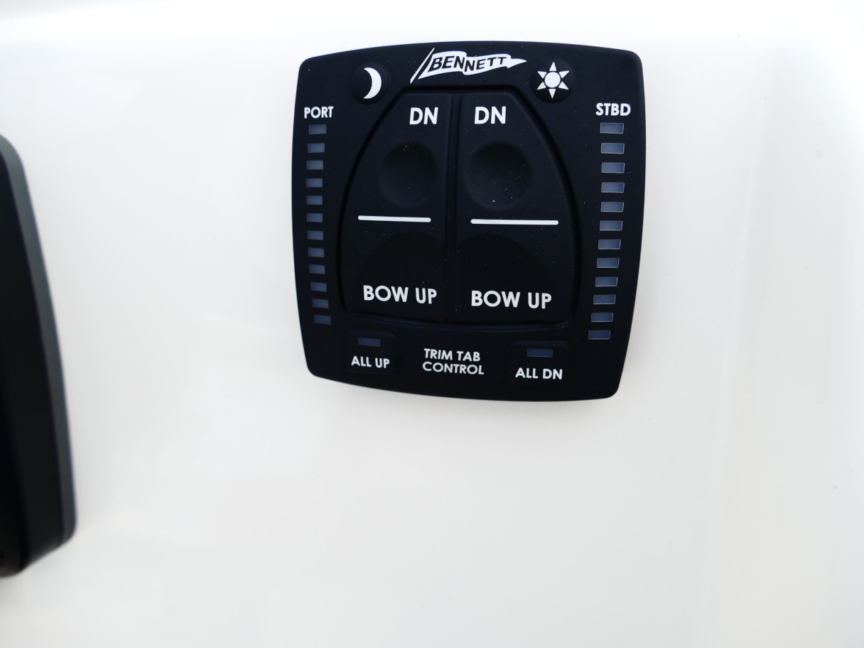 2026 Pioneer 202 Sportfish Seafoam Green Boat #29K Product Photo (2)