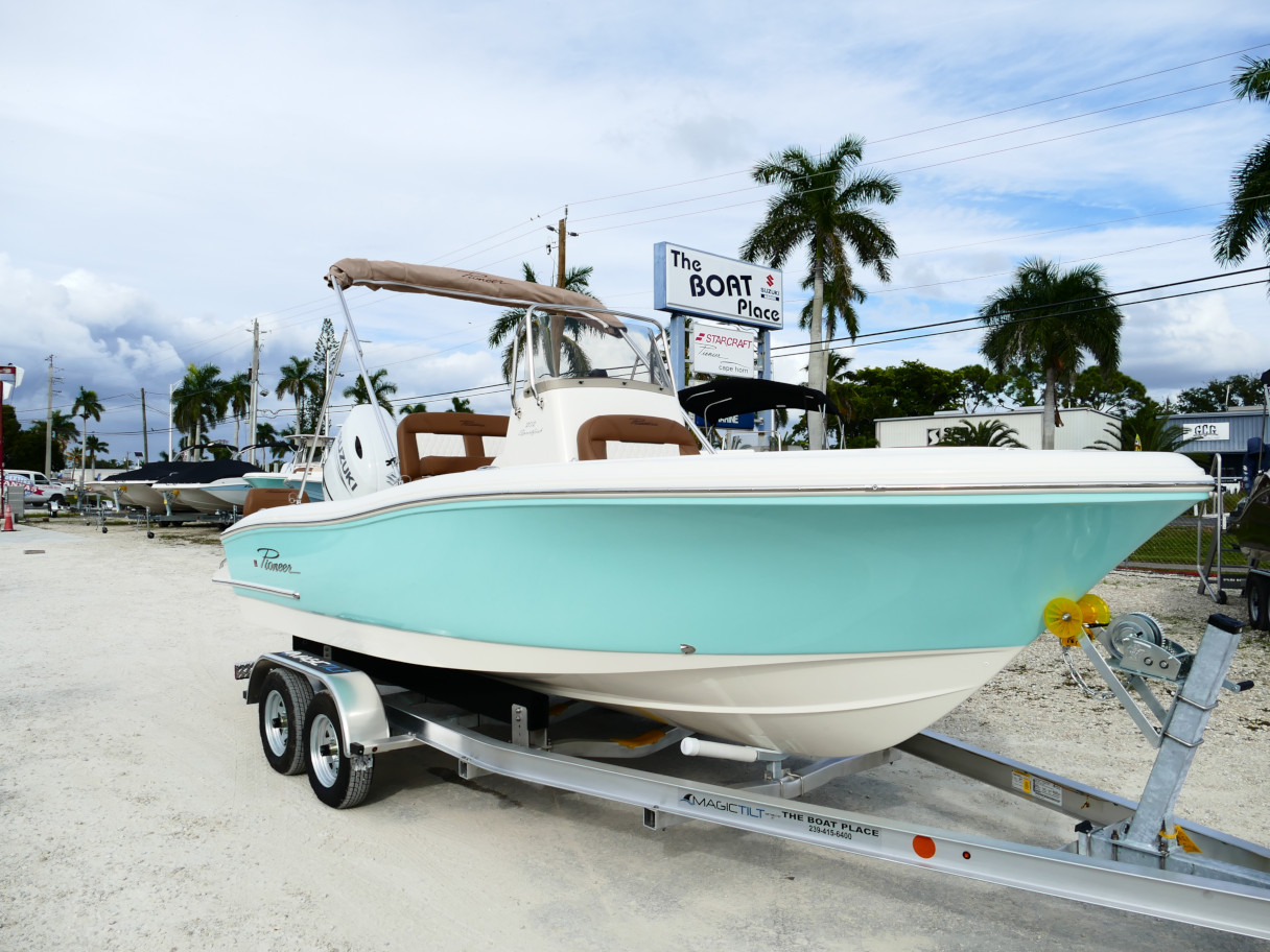 2026 Pioneer 202 Sportfish Seafoam Green Boat #29K - Image 2