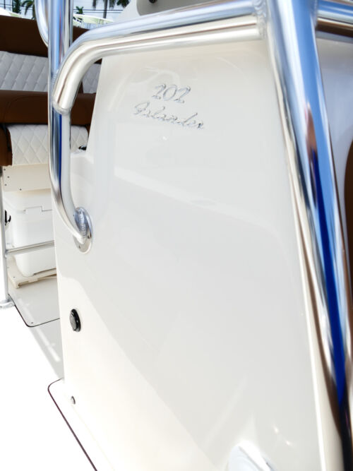 2026 Pioneer 202 islander Center Console Boat 14F