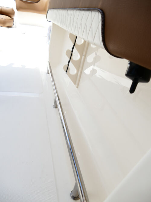 2026 Pioneer 202 islander Center Console Boat 14F