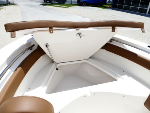 2026 Pioneer 202 islander Center Console Boat 14F