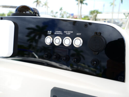 2026 Pioneer 202 islander Center Console Boat 14F