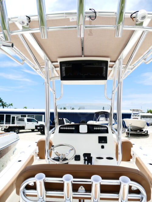 2026 Pioneer 220 Bay Sport Center Console Boat 76F