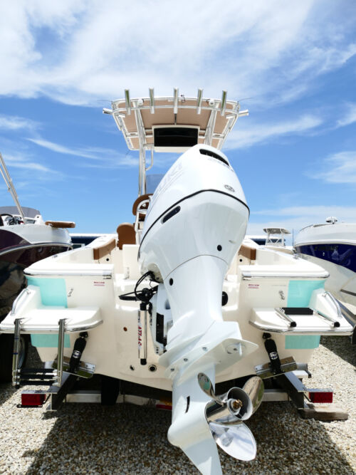 2026 Pioneer 220 Bay Sport Center Console Boat 76F