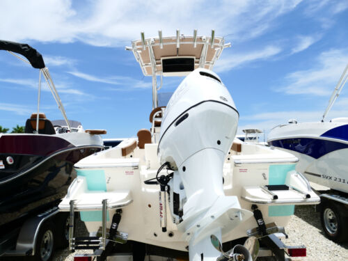 2026 Pioneer 220 Bay Sport Center Console Boat 76F