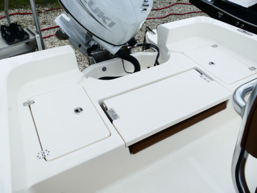2026 Pioneer 220 Bay Sport Center Console Boat 76F