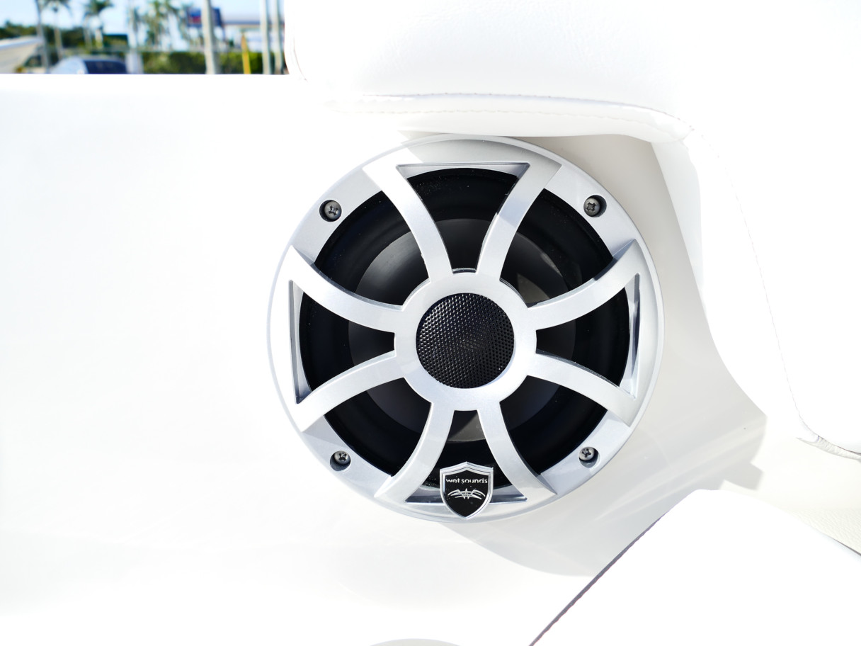 2026 Starcraft SVX 211 OB Deck Boat Carolina Blue #85G