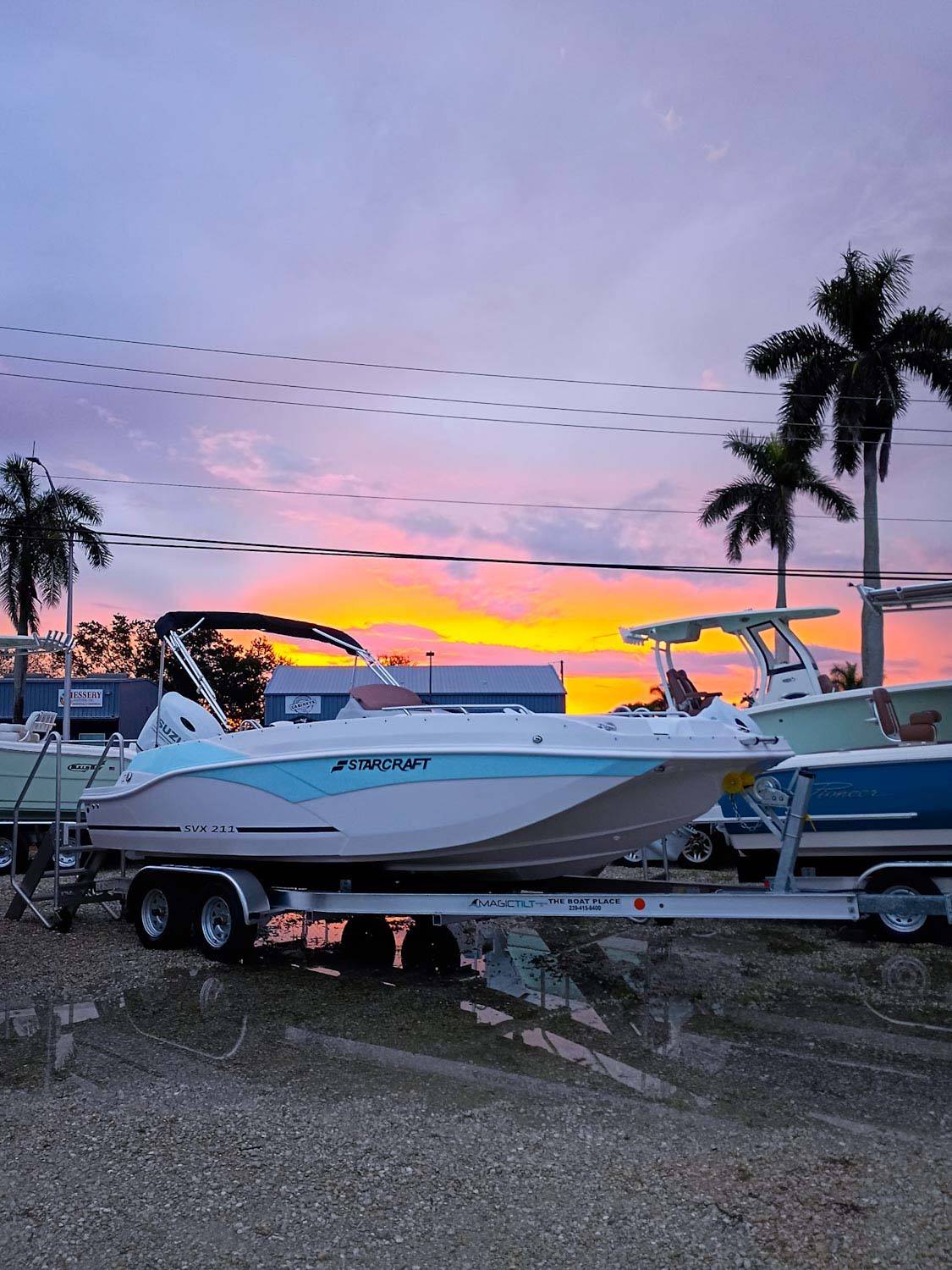 2026 Starcraft SVX 211 OB Deck Boat Carolina Blue #85G Product Photo