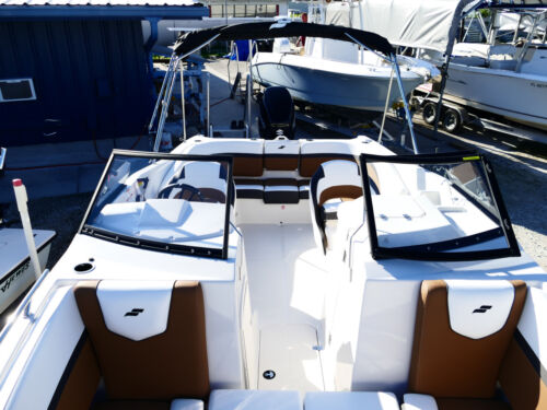 2026 Starcraft SVX 230 OB DC Deck Boat Black #99i
