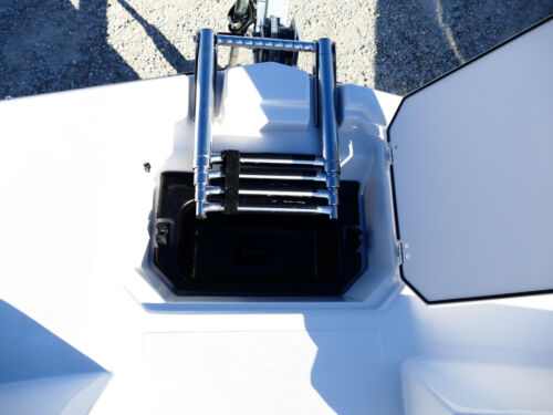 2026 Starcraft SVX 230 OB DC Deck Boat Black #99i