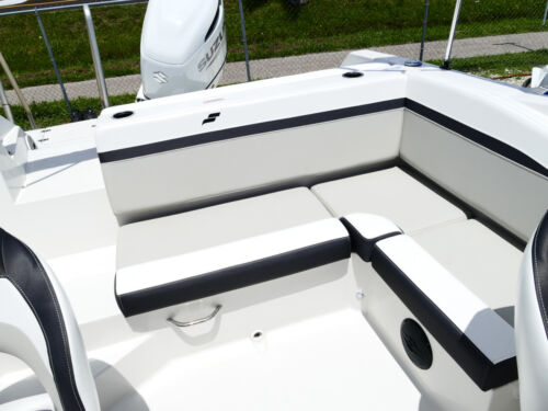 2026 Starcraft SVX 231 DH OB Dual Helm Boat Grey Blueberry 62F