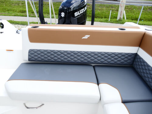 2026 Starcraft SVX 231 OB Deck Boat Burgundy 61F