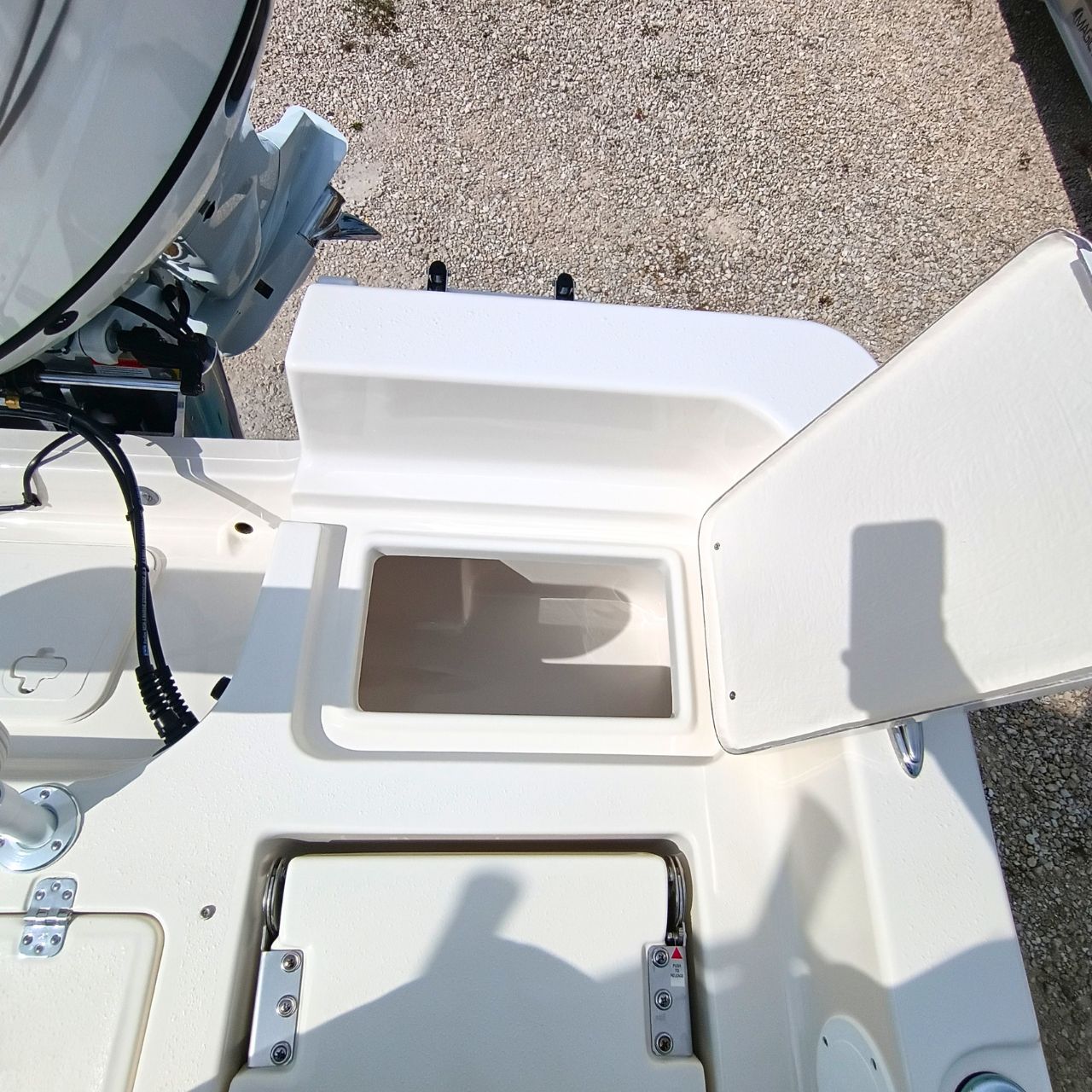 2027 Bulls Bay 2200XS #83F Center Console Boat Product Photos