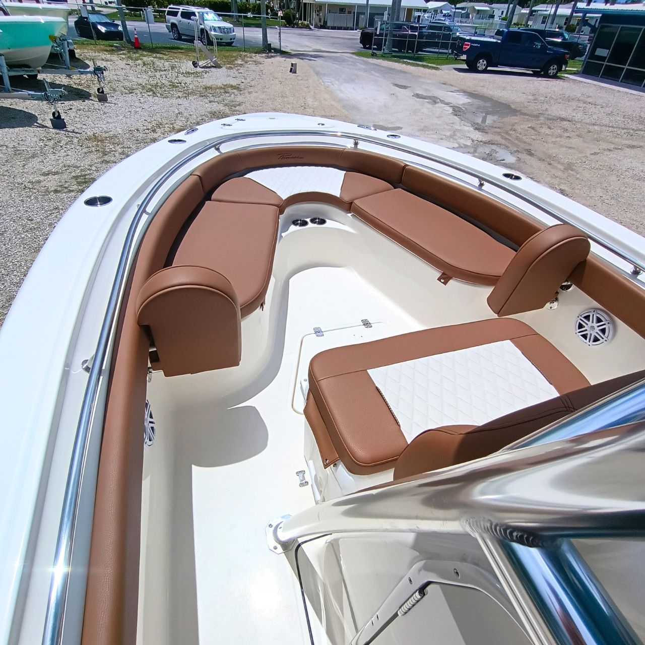 2027 Pioneer 222 Islander – #58G Product Photos Center Console Bay Boat (28)