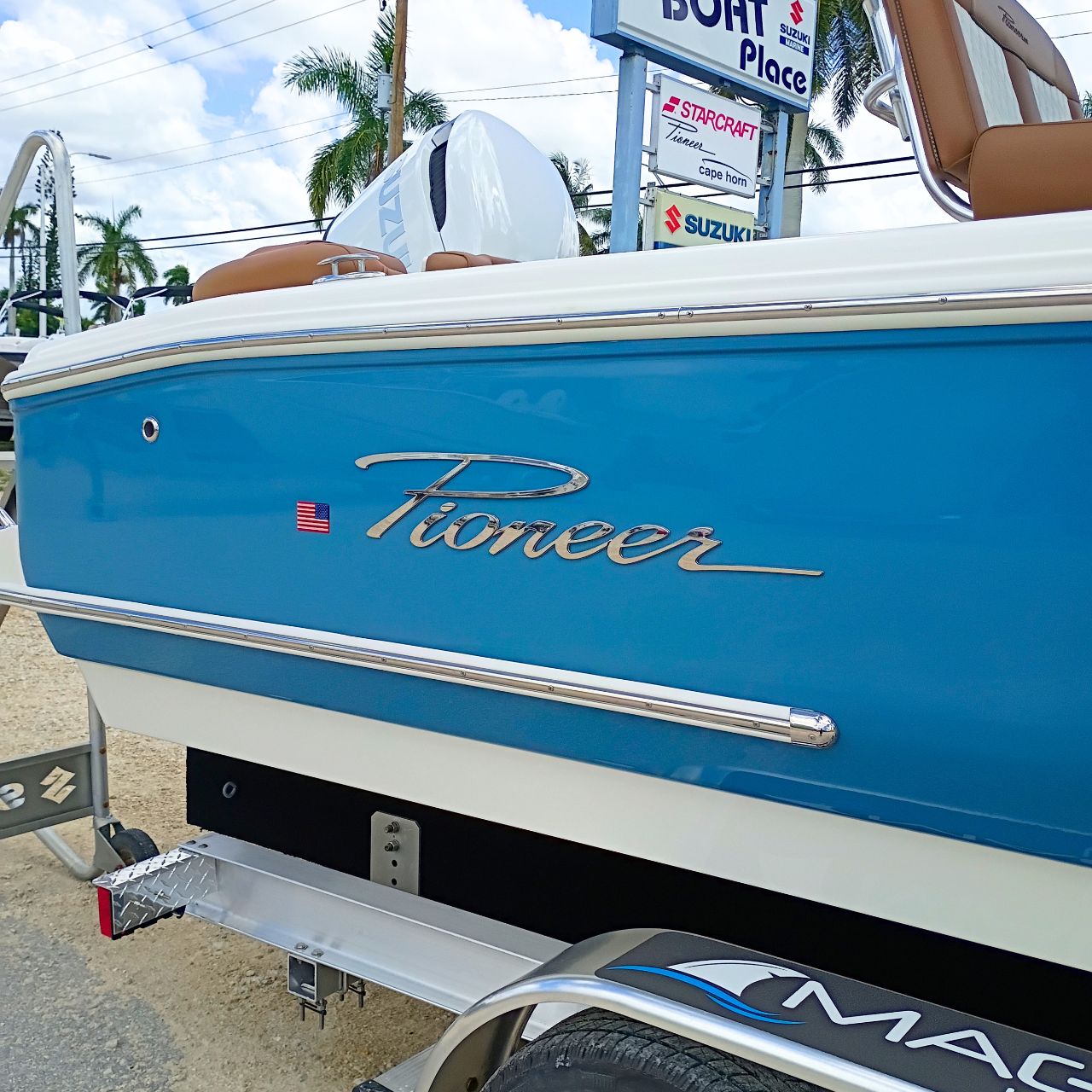 2027 Pioneer 222 Islander – #58G Product Photos Center Console Bay Boat (28)